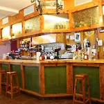 بيت ضيافة Meson De Salinas 2*