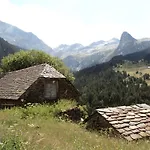 بيت ضيافة Meson De Salinas 2*