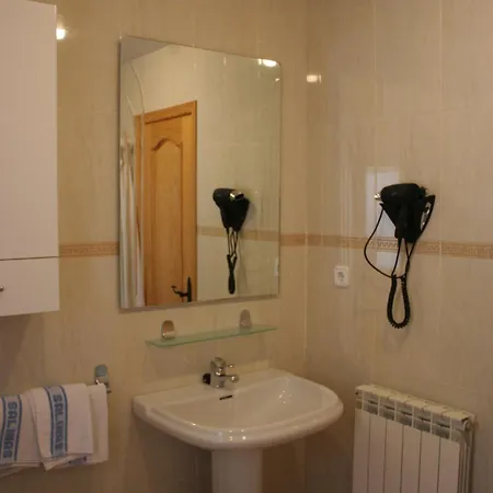 Meson De Salinas Guest house 2*