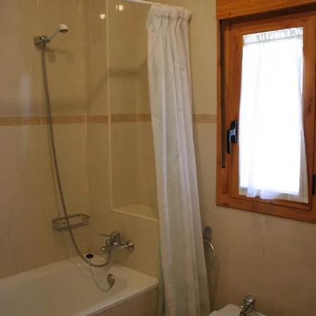 Guest house Meson De Salinas 2*