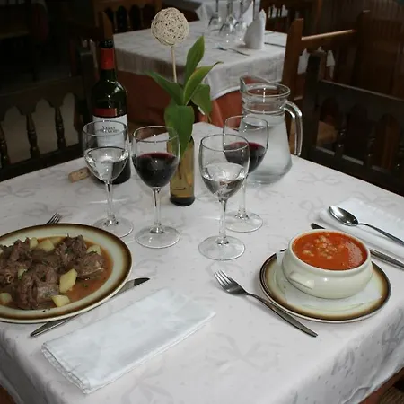 Guest house Meson De Salinas 2*